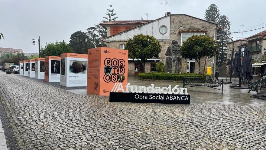 La exposición «Rostros» de Abanca y Afundación llega a las calles de Cambados