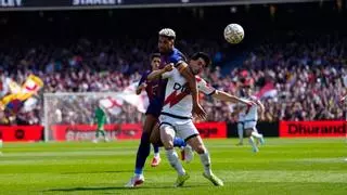 El Barça reclama un penalti sobre Lamine Yamal