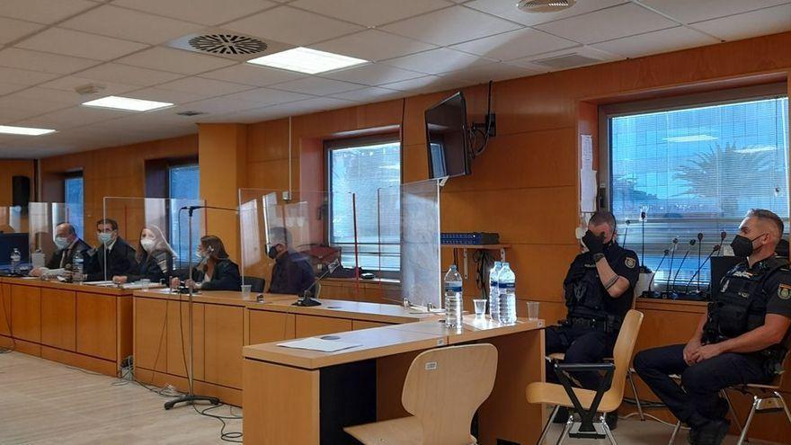 Doce años y medio de prisión por matar a una transexual en Canarias