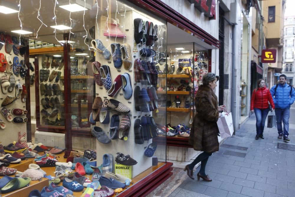 Ambiente de rebajas en Gijón