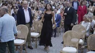 Los 'looks' de la reina Letizia en Mallorca: Un vestido 'boho' y detalles dorados para clausurar el Atlàntida