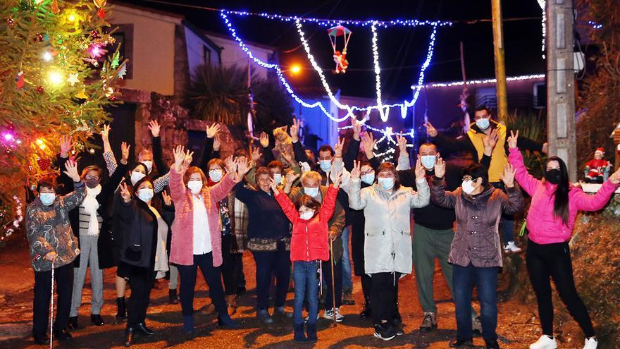 La fiebre de las luces de Navidad se contagia al rural