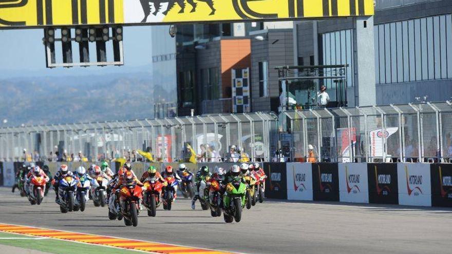 El circuito de Motorland recibe a los pilotos en su primera cita en Europa