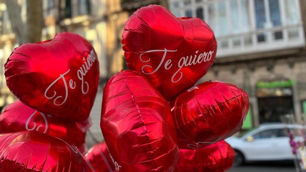 San Valentín en Palma | Desde primera hora de la mañana no ha cesado la venta de flores en las Ramblas