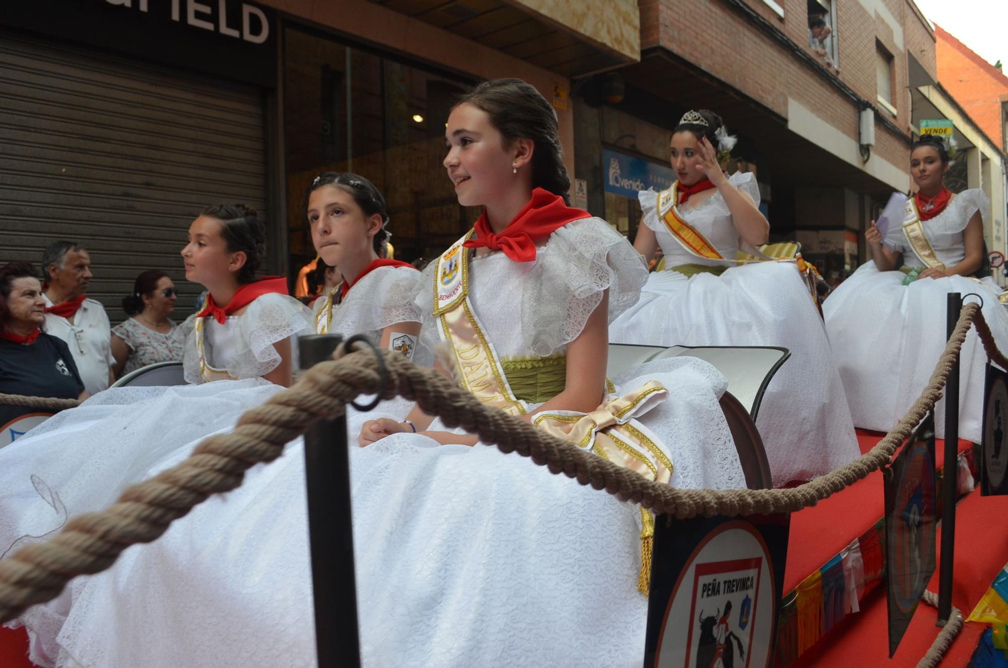 Fiestas del Toro en Benavente: Así ha sido el primer desfile de las peñas