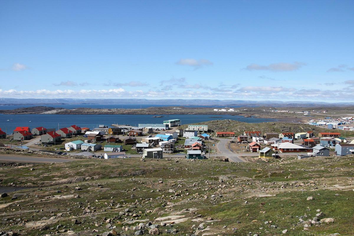 Bahía de Frobisher en Iqaluit (archipiélago alto ártico canadiense).
