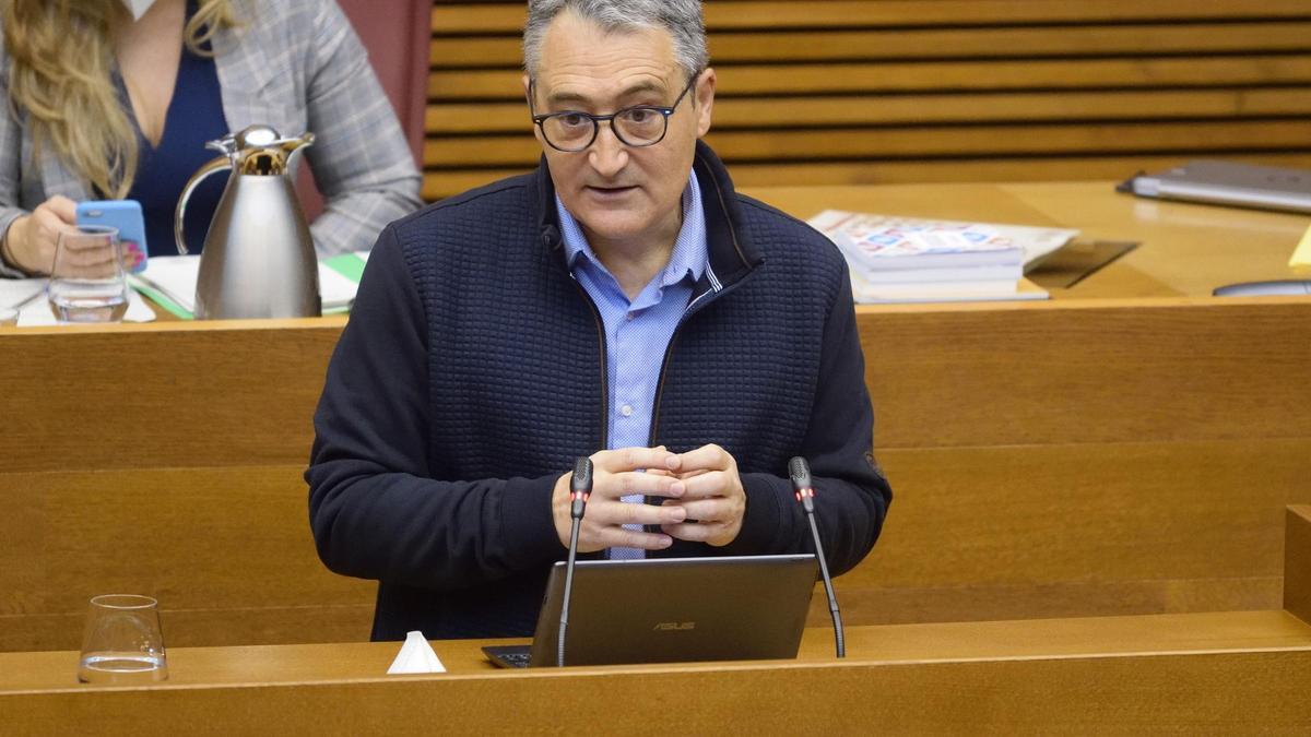 El síndic de Comptes, Vicent Cucarella, esta mañana en su comparecencia en las Corts Valencianes
