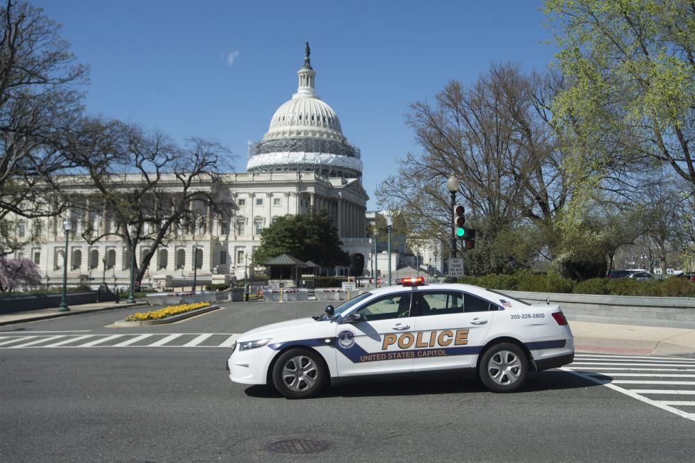 Un detenido por un tiroteo en el Capitolio