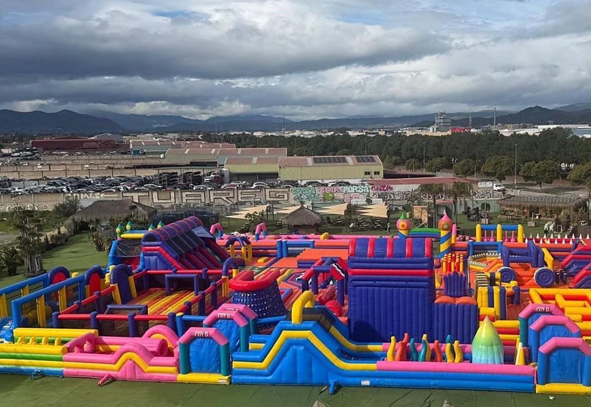 Fun Street Park Málaga, el parque hinchable más grande del mundo