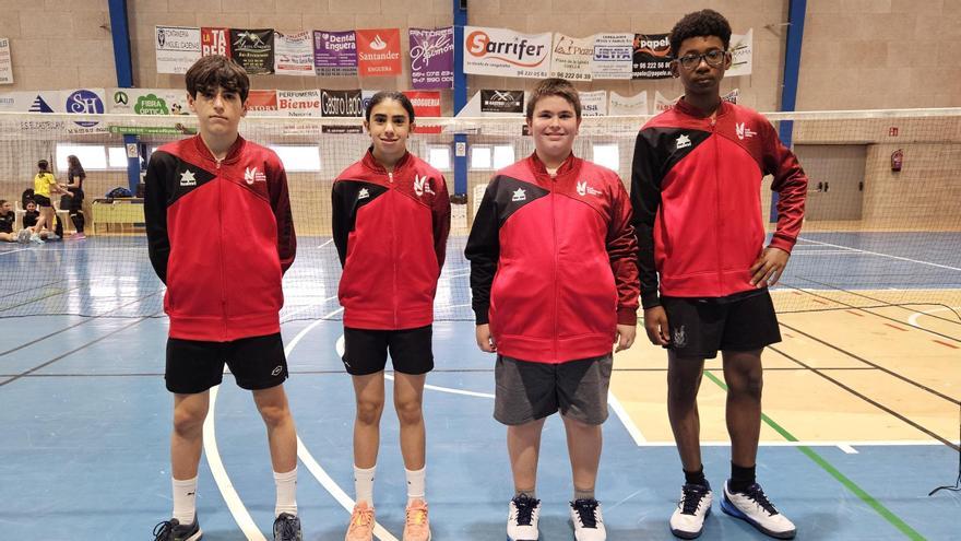 Deportistas del Bádminton Xàtiva en la Concentración de Selecciones Autonómicas.