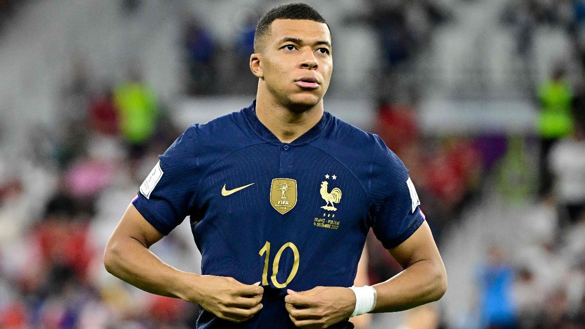 Mbappé, durante el partido contra Polonia