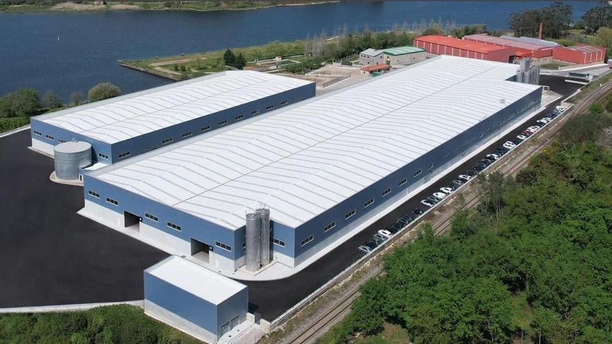 STAC busca trabajadores para sus fábricas de Padrón, Polonia y Catoira