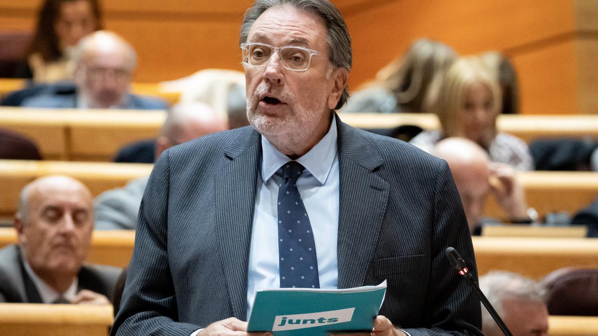 Archivo - El senador de Junts, Josep Lluís Cleries, interviene durante una sesión plenaria, en el Senado, a 12 de diciembre de 2023, en Madrid (España)