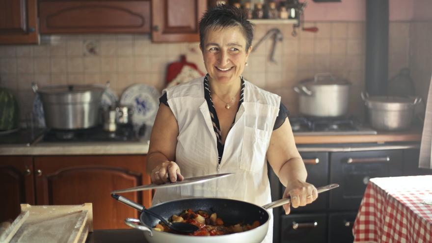 Con este truco casero puedes acabar con la grasa en la campana de la cocina