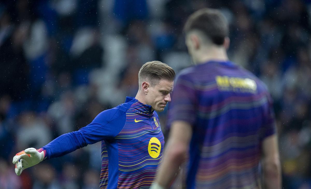 Ter Stegen es lesiona a l’Aràbia i torna immediatament a Barcelona