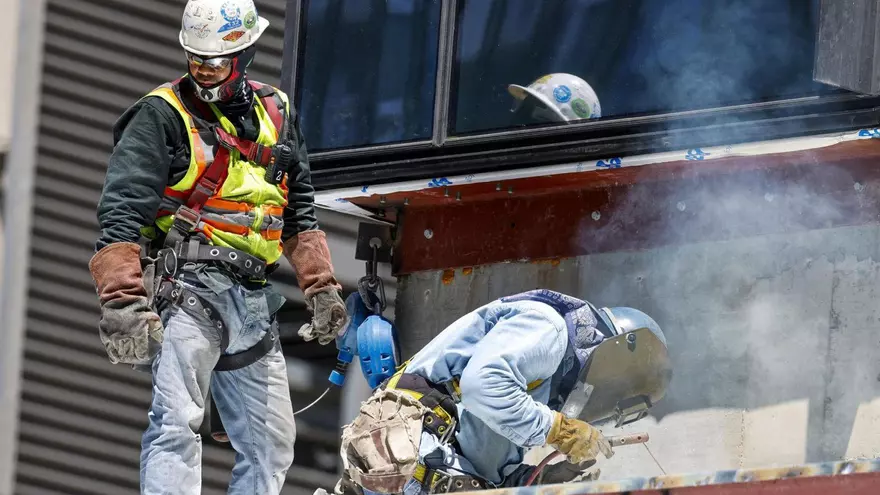 Los riesgos climáticos y digitales se acercan a la prevención laboral