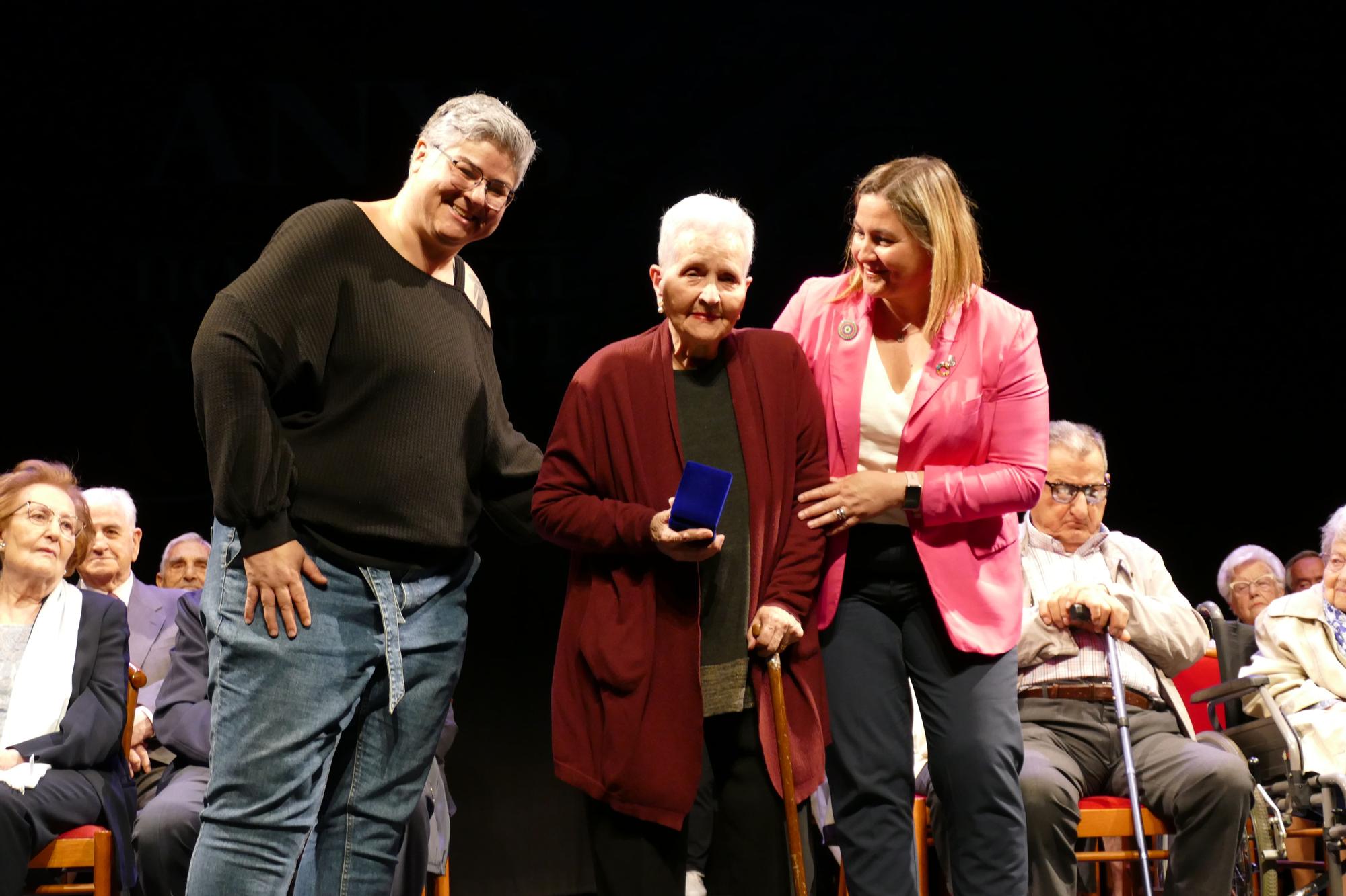 Totes les imatges de l'acte d'homenatge a les persones que celebren 90 anys aquest 2023