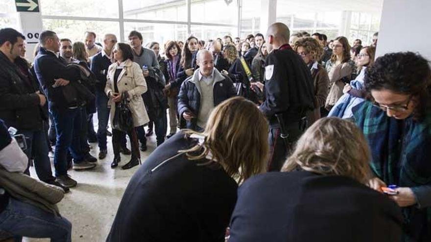 Oposiciones de Medicina en Santiago // O. Corral