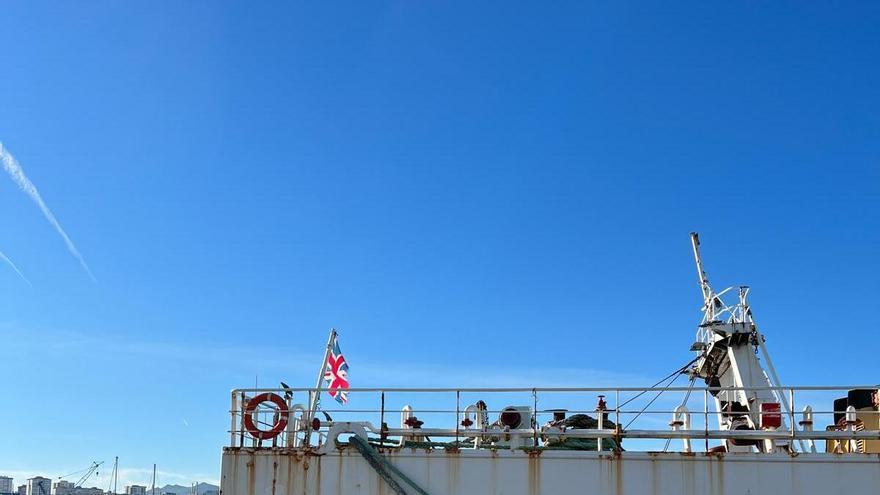 El «Jacqueline» se quedó solo: los 3.100 días de espera en Bouzas del palangrero de Freiremar