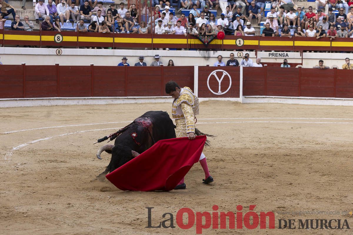 Tarde histórica en Abarán con la alternativa de José María Trigueros y el indulto de Tomás Rufo, junto a Castella salieron a hombros