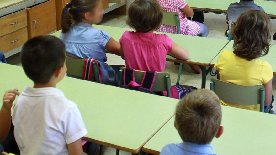 Niños en una clase.