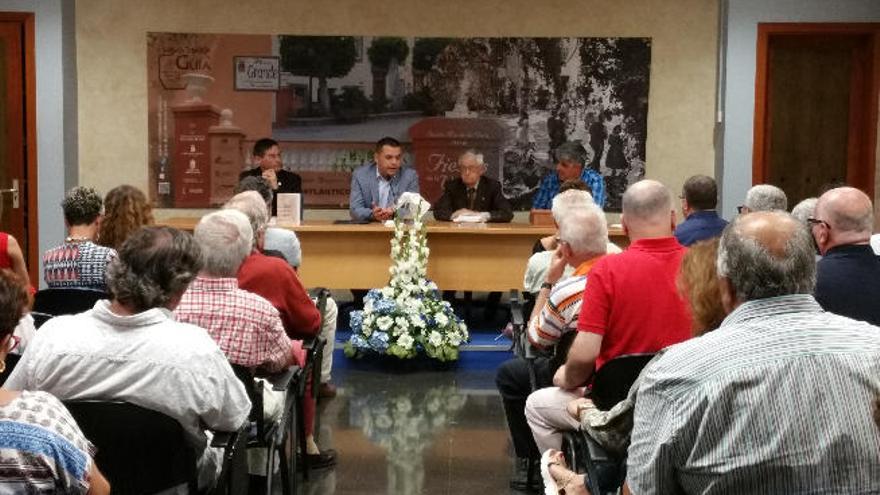 Presentación del libro sobre Sancho de Vargas en Santa María de Guia.