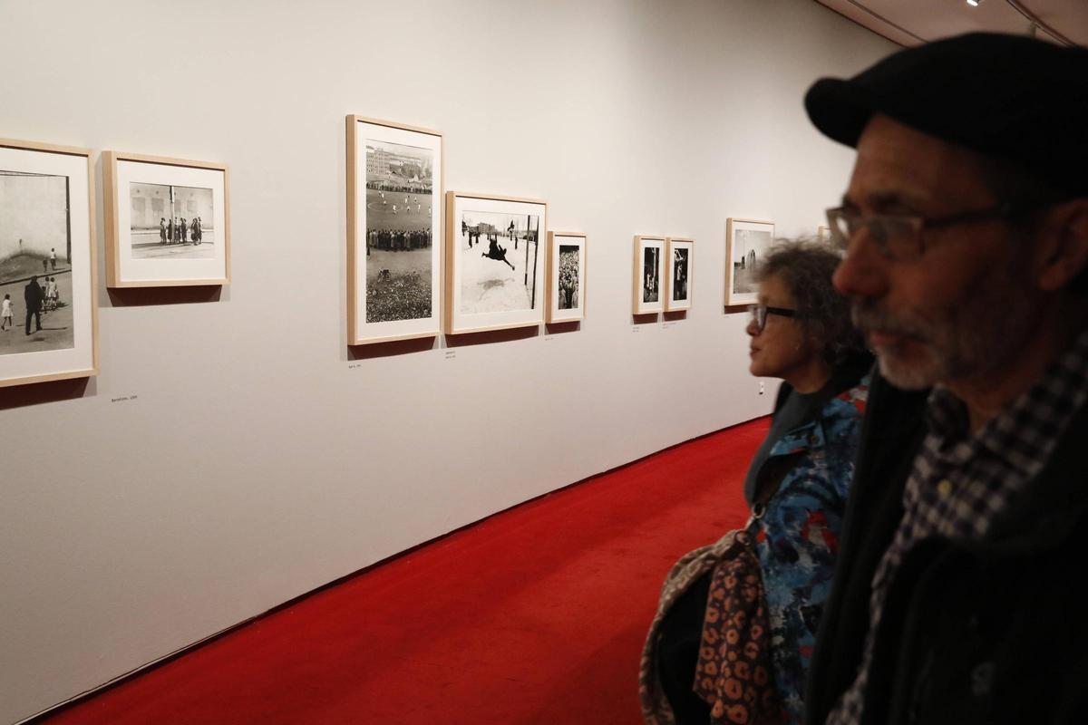 EN IMÁGENES: Inauguración de la exposición de Ramón Masats en el Niemeyer