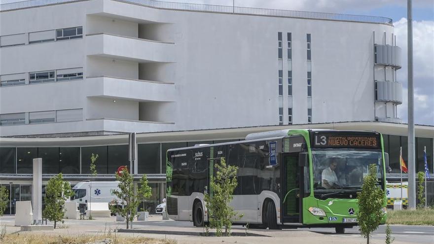 El hospital de Cáceres incorpora radioterapia intraoperatoria para tratar el cáncer