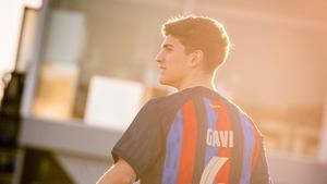 Gavi, con su nuevo dorsal en el Barça