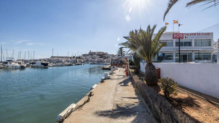 Muelle del Club Náutico Ibiza.