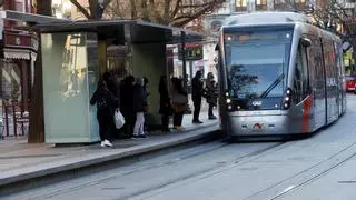Así podrás moverte en transporte público por Zaragoza durante las Fiestas del Pilar: bus, tranvía y lanzaderas