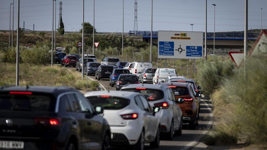 El &#039;paraíso fiscal&#039; para los coches en Aragón: un pueblo de Zaragoza tiene 17 vehículos matriculados por habitante