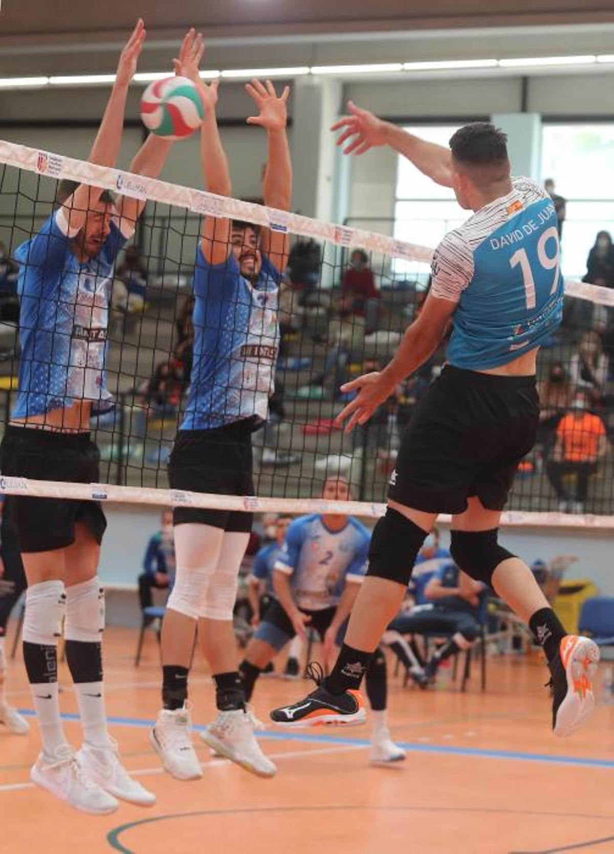 Final Superliga 2 Léleman Valencia - San Sadurniño
