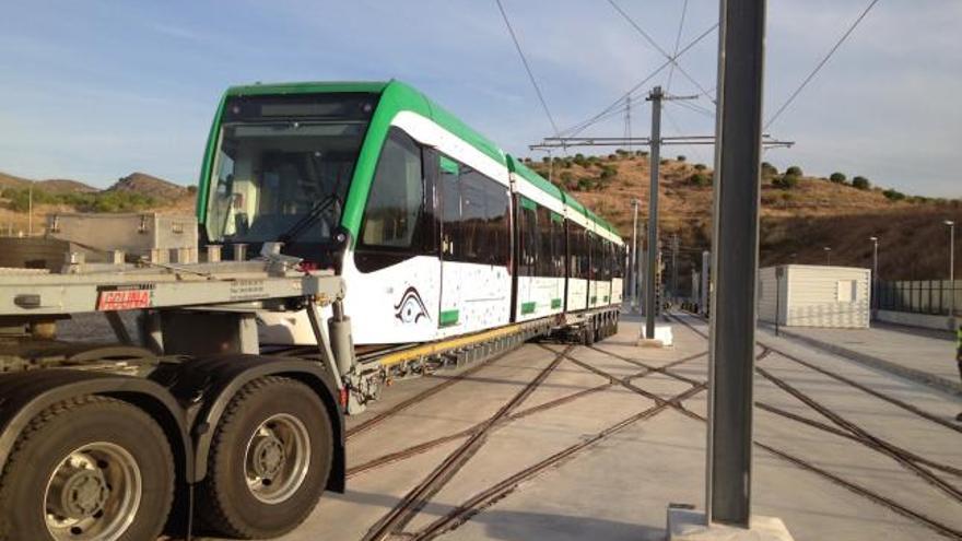 La unidad, a su llegada a los Talleres y Cocheras del Metro.