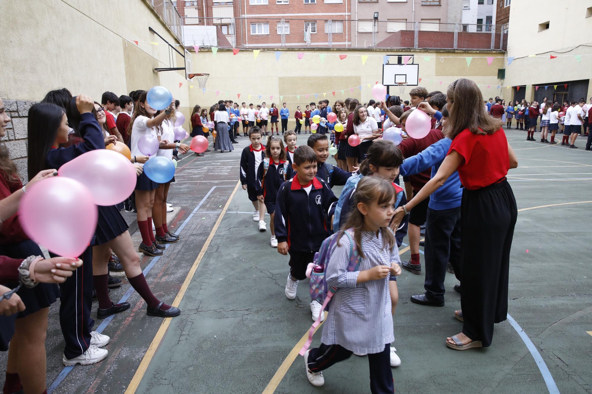 Inicio de curso en el colegio San Vicente de Paul, en Gijón