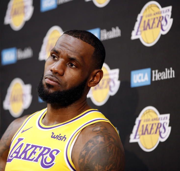 LeBron James habla por primera vez con los Lakers