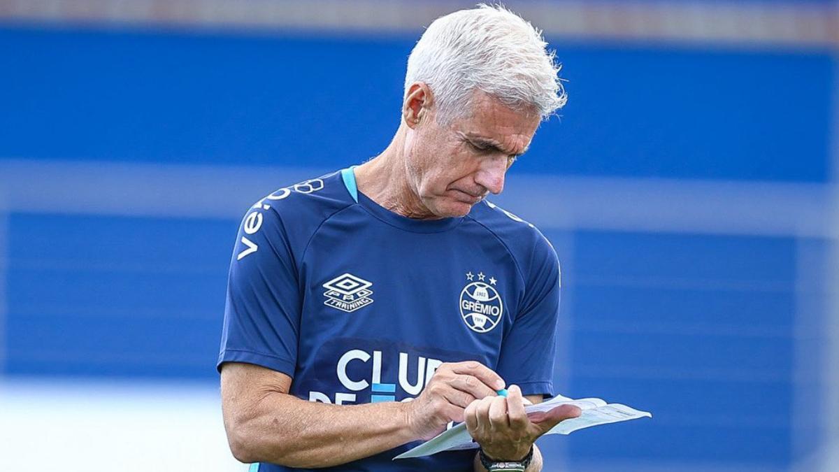Un estafador se hace pasar por técnico del Gremio en Brasil... ¡y roba a un jugador!
