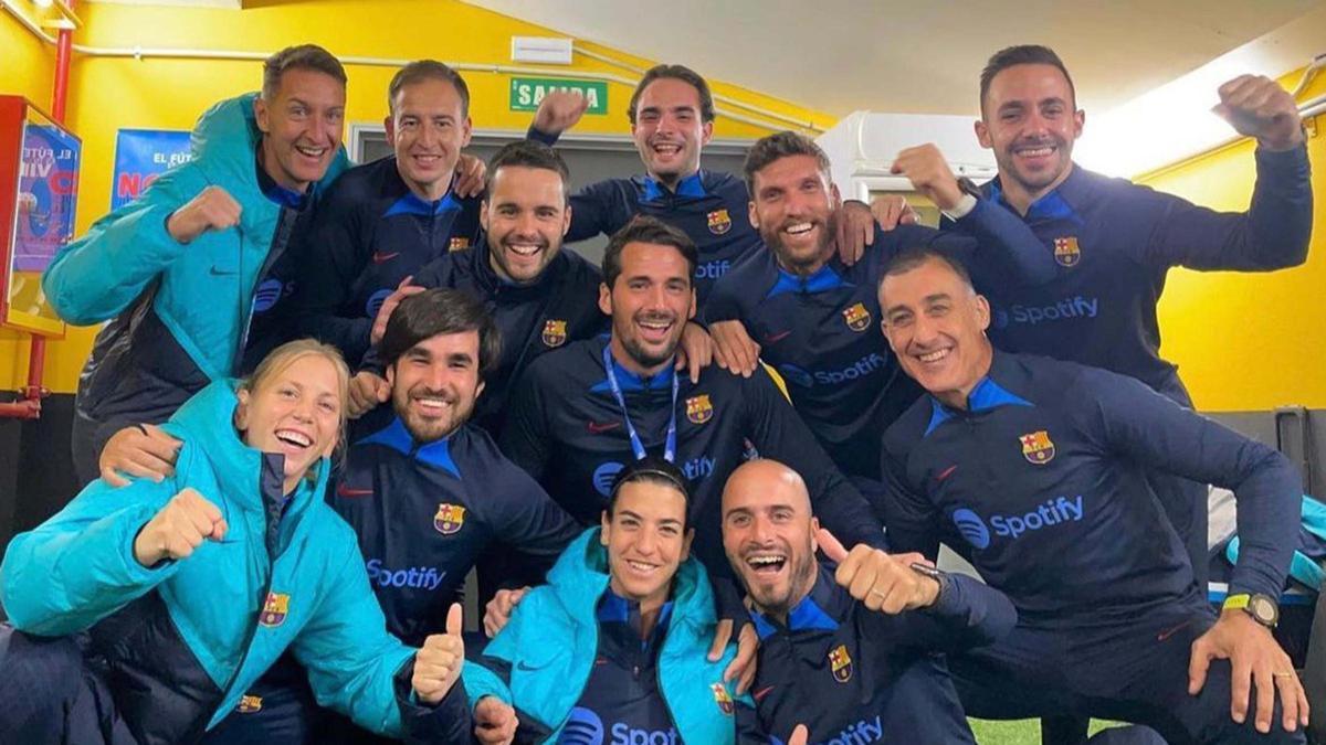 El 'staff' del Barça celebra la goleada en Valdebebas
