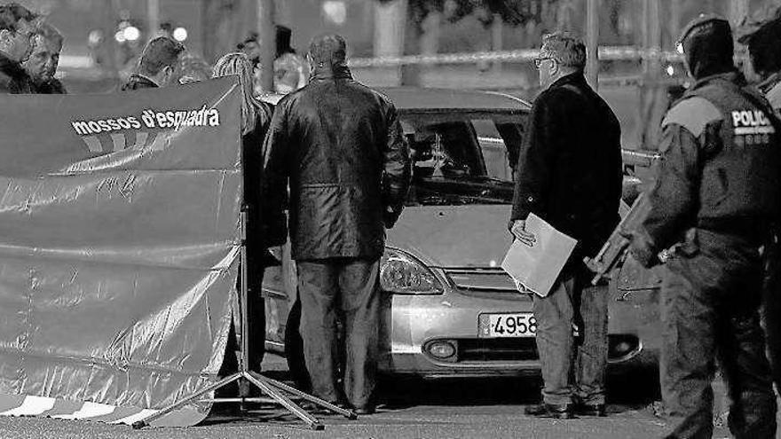 Un muerto y dos heridos de gravedad en un tiroteo en una calle de Barcelona