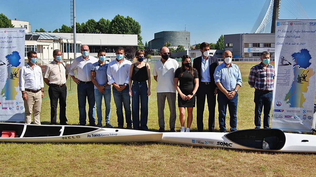 Presentación del trofeo, ayer, en el Centro Gallego de Tecnificación Deportiva. |  // FDV