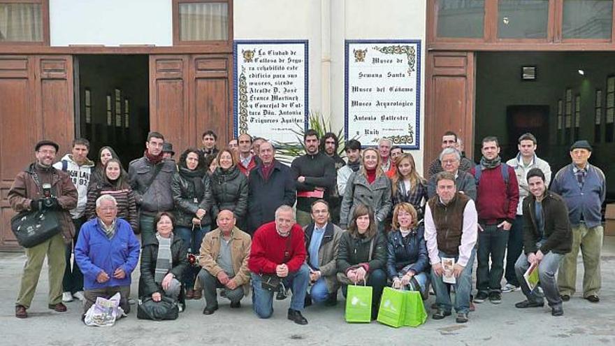 El grupo de alumnos visitó &quot;La Porchá&quot;, la última fábrica de hilado de cáñamo que se conserva, en la sierra callosina