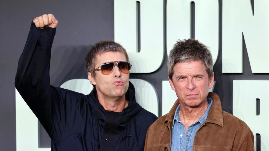 Los hermanos Gallagher asisten al estreno del documental de Oasis