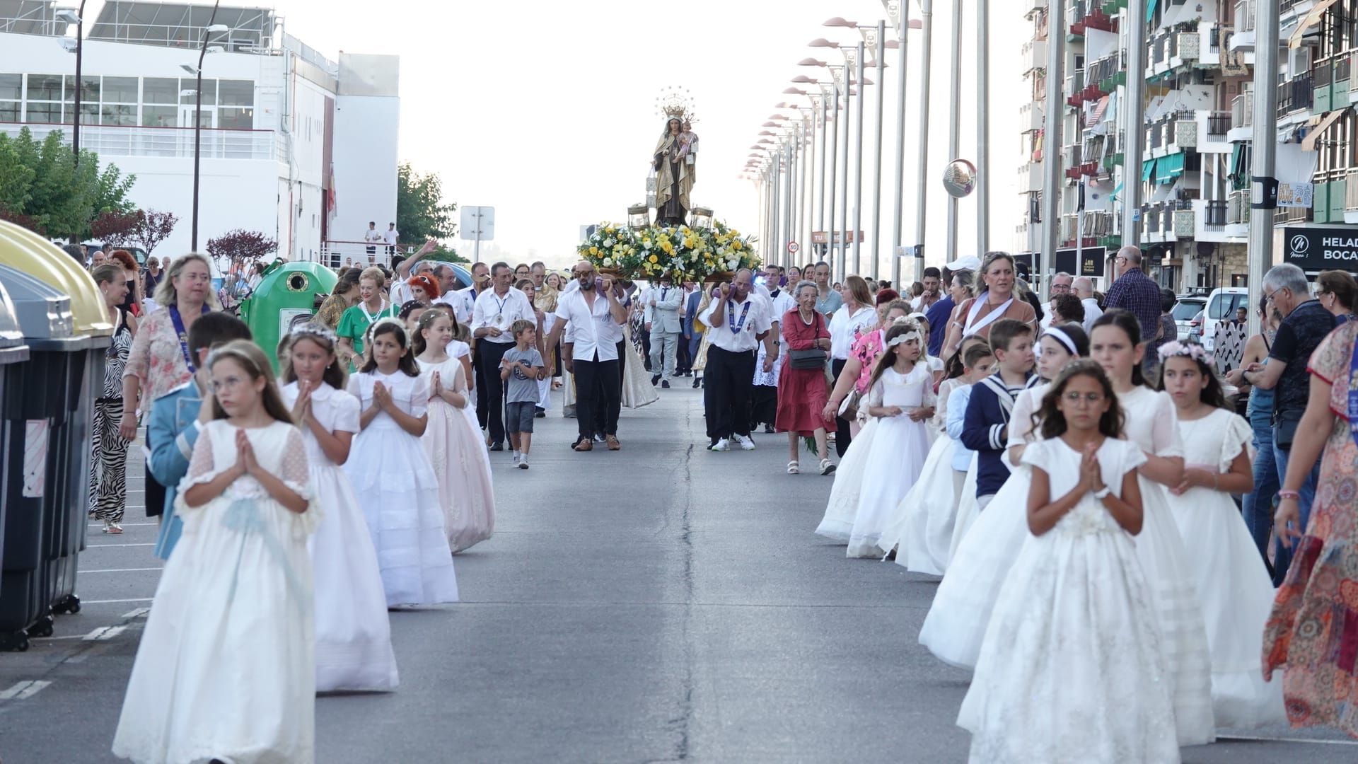 La gent de la mar de Castelló, Vinaròs i Burriana s'encomana a la Verge del Carme