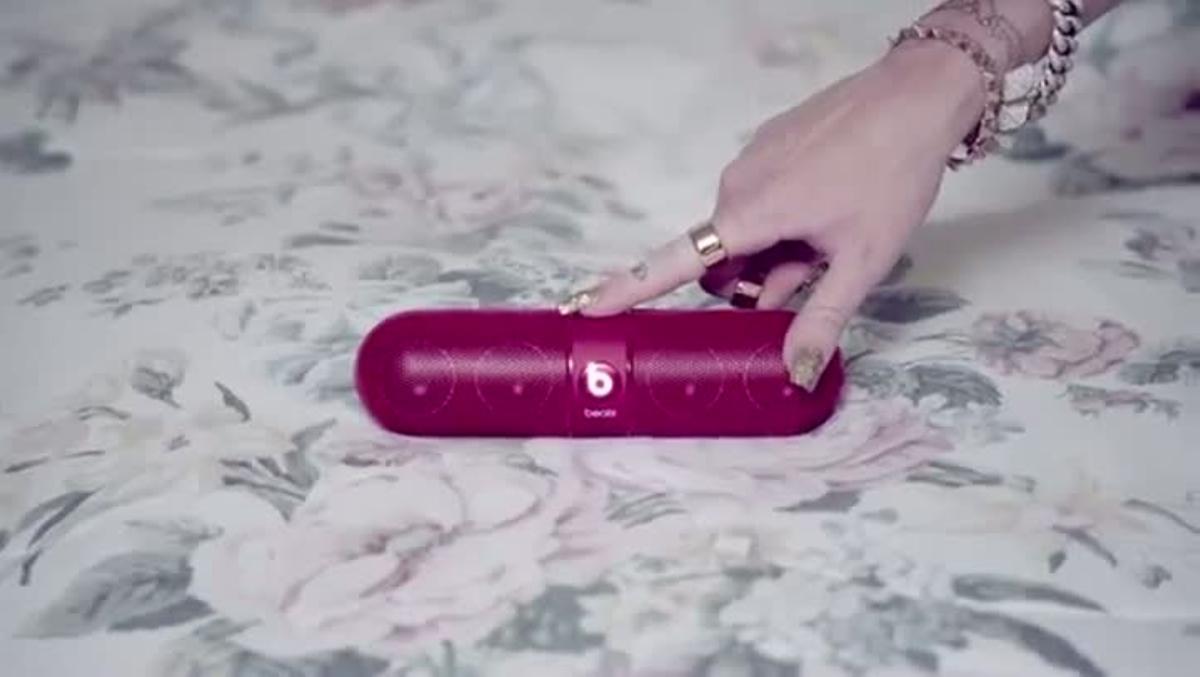 Videoclip de Miley Cyrus interpretant ’We can’t stop’.