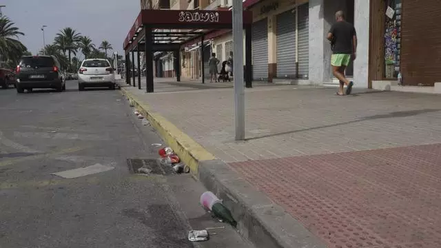 Primeras señales de la huelga de limpieza en Sagunt tras la celebración mundialista