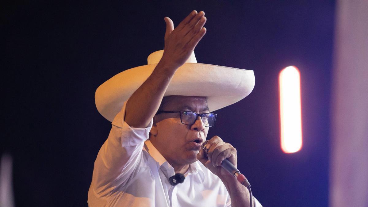 Sanchez advierte que no reconocerá la victoria electoral de Fujimori por irregularidades en el voto del exterior
