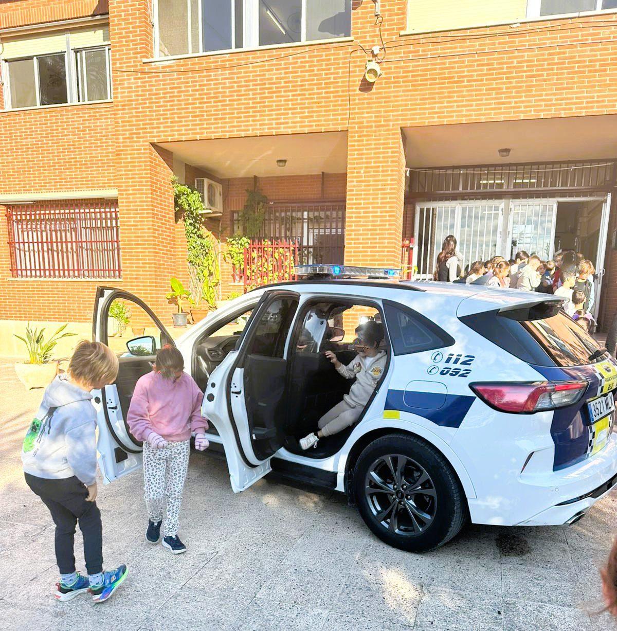 Educación ambiental con la brigada ambiental de la Policía Local de Elche