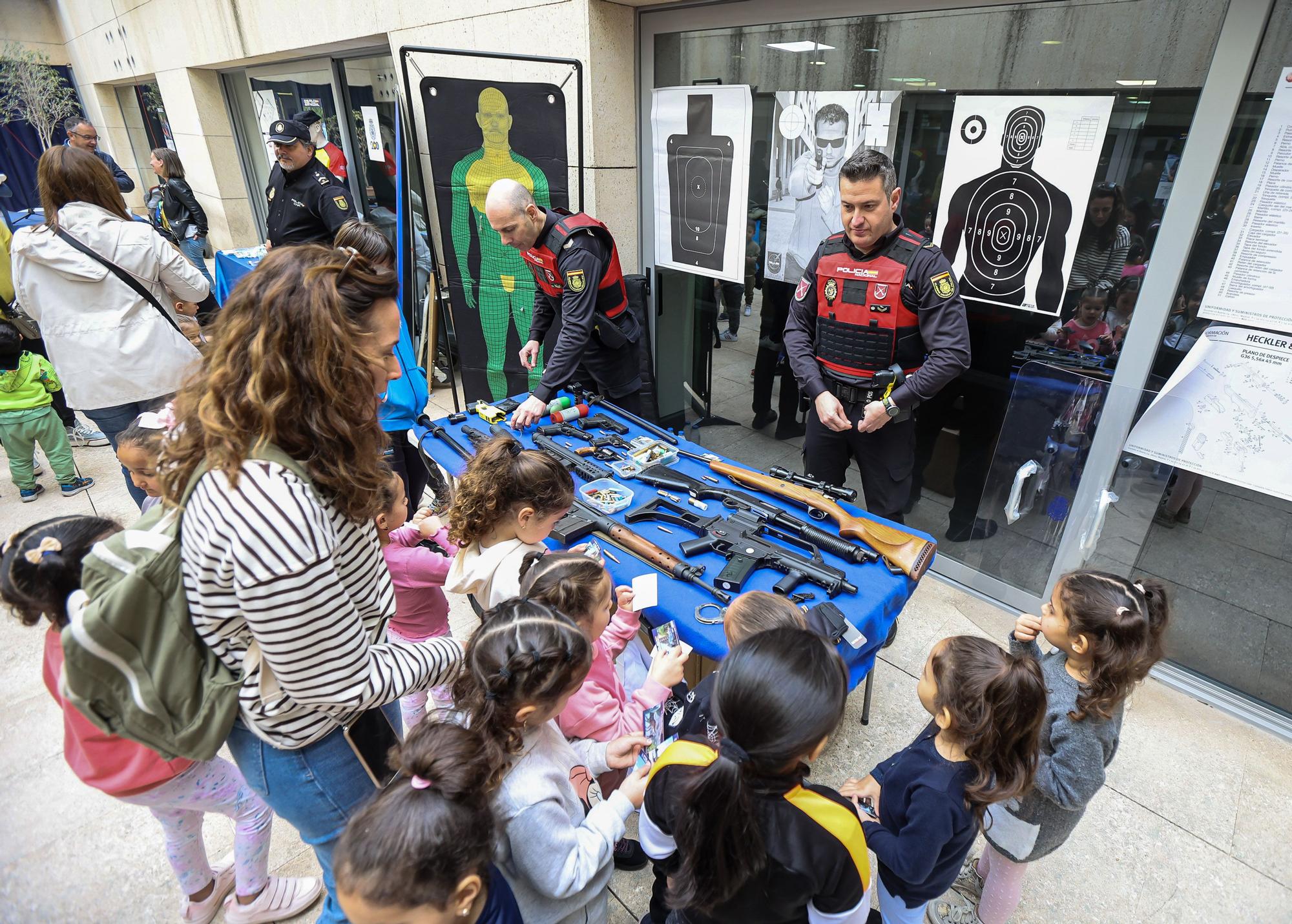 Jornada de puertas abiertas en la Comisaría Provincial