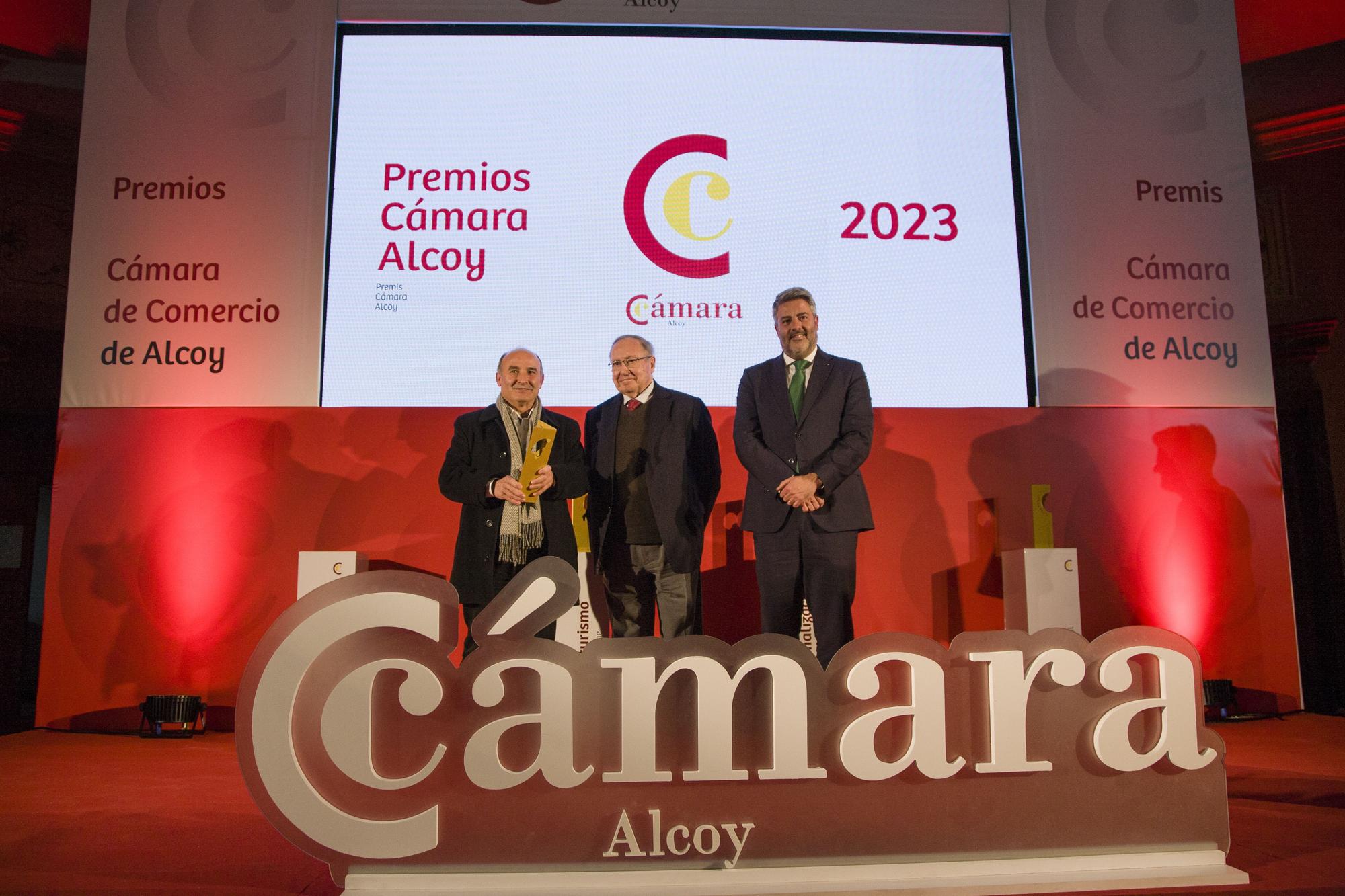 Respaldo social a la entrega de premios de la Cámara de Alcoy