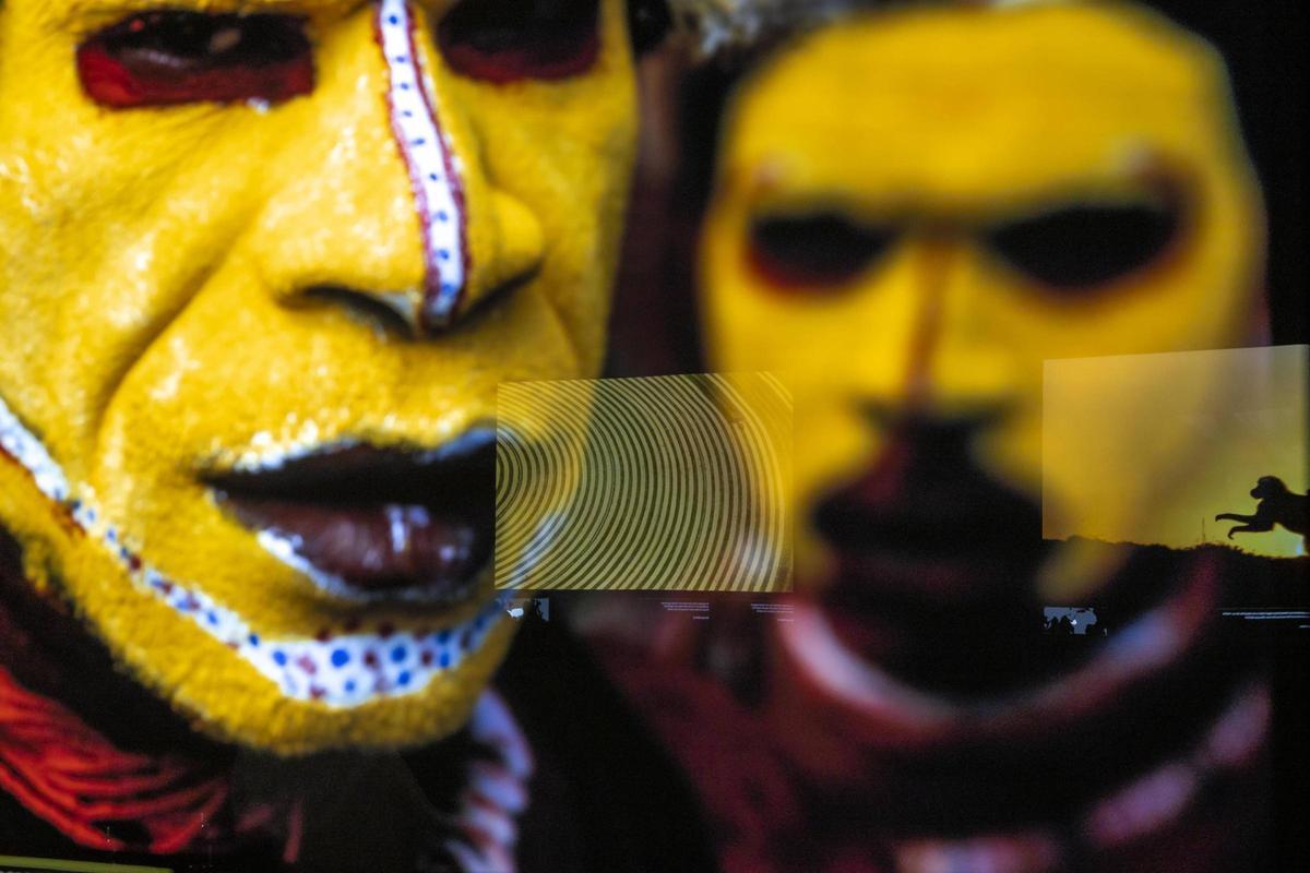 Ein Foto aus der Ausstellung "Colors del món".